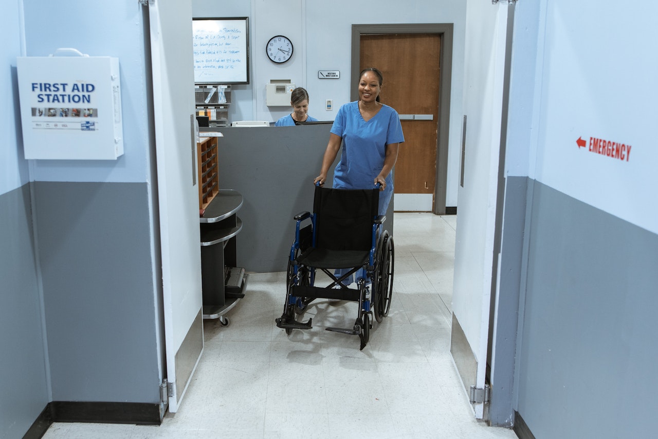 Skąd wypożyczyć wózek inwalidzki?